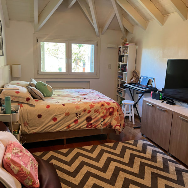 901e40e5-1603-495c-8aae-6c431dcce18e